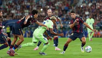 Levante vs Barcelona (02:30 – 24/08) | Xem lại trận đấu
