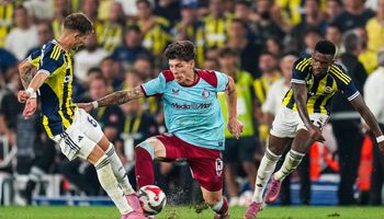 Fenerbahce vs Feyenoord (00:00 – 13/08) | Xem lại trận đấu