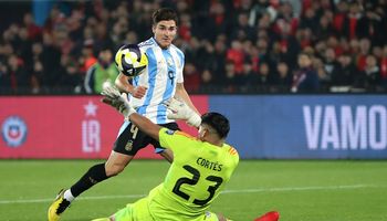 Chile vs Argentina (08:00 – 06/06) | Xem lại trận đấu